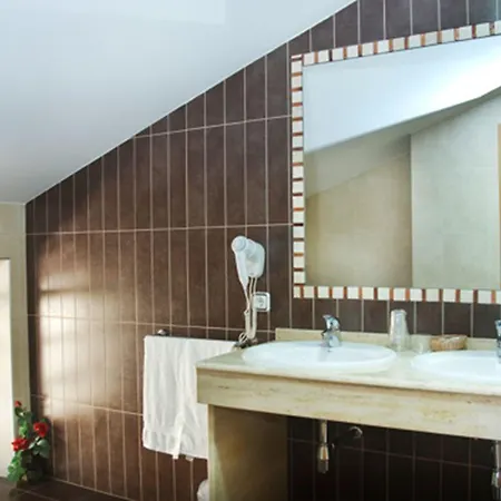 Antiguo Casino De Arribes Casa de Campo