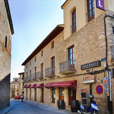 Antiguo Casino De Arribes Landhuis *