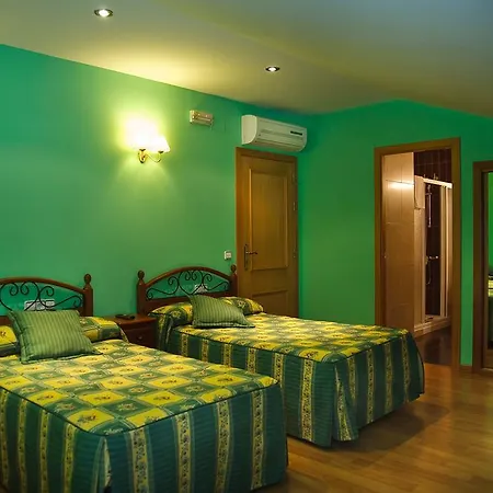 Landhuis Antiguo Casino De Arribes *