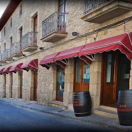 Casa de Campo Antiguo Casino De Arribes