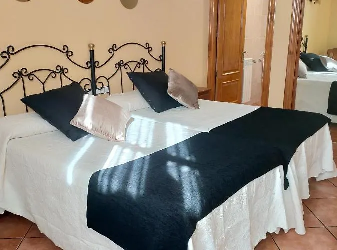 Antiguo Casino De Arribes Country house *