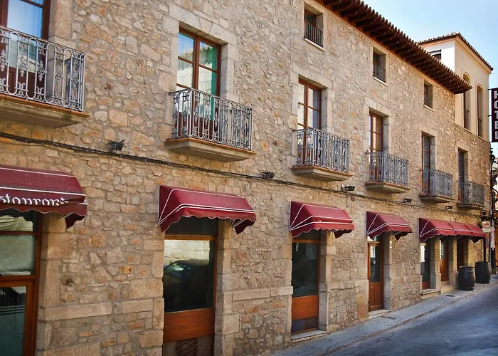 Antiguo Casino De Arribes