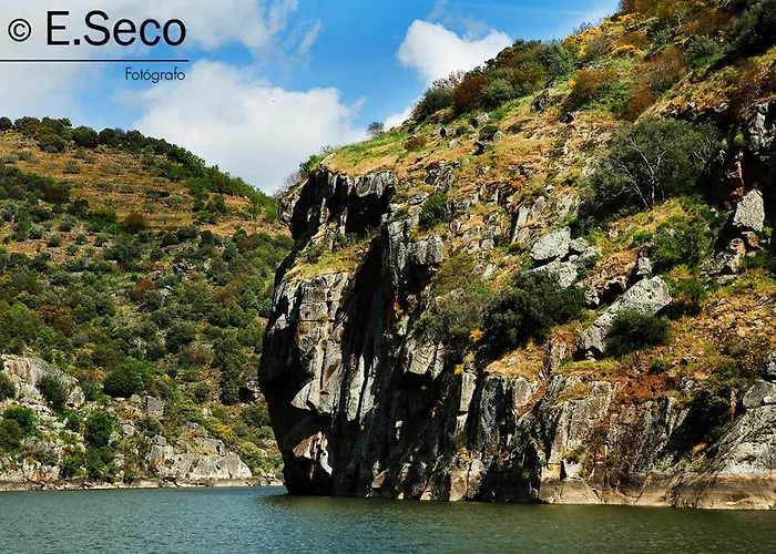 Country house Antiguo Casino De Arribes *